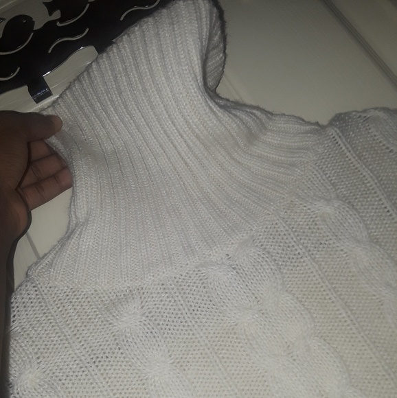 Turtle neck sweater - Picture 2 of 5
